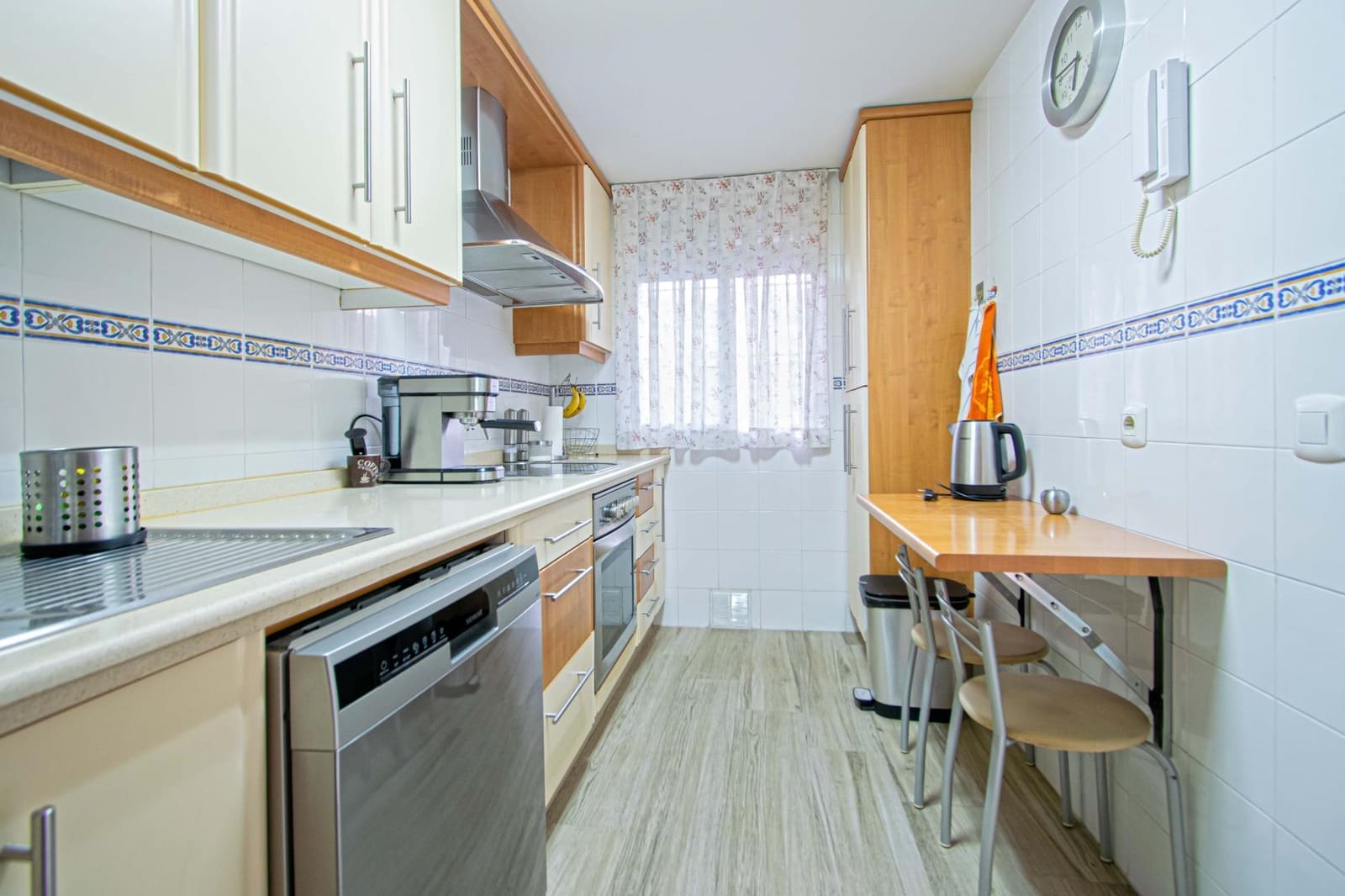 Adosado de 5 habitaciones en San Juan de Aznalfarache en venta con piscina garaje - 360.000 € (Ref: 9630073)