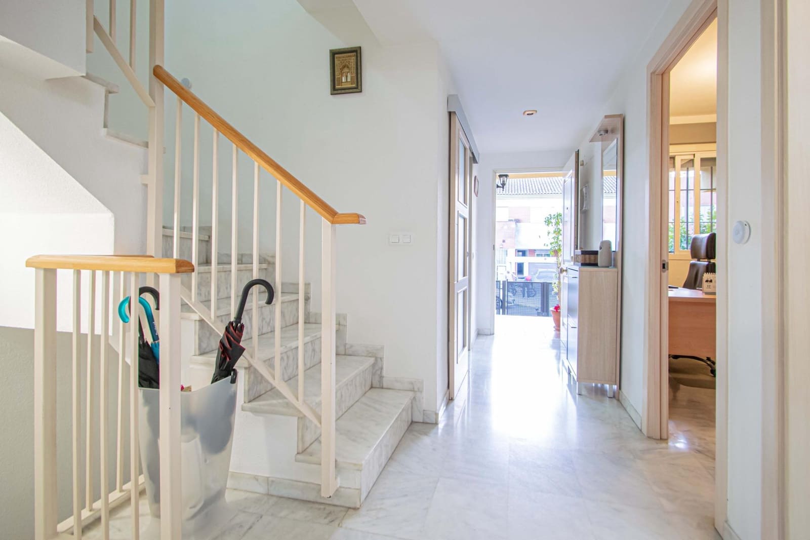 Adosado de 5 habitaciones en San Juan de Aznalfarache en venta con piscina garaje - 360.000 € (Ref: 9630073)