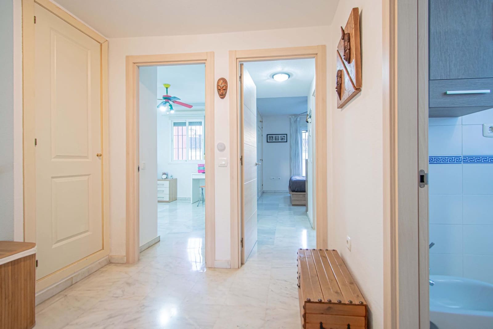 Adosado de 5 habitaciones en San Juan de Aznalfarache en venta con piscina garaje - 360.000 € (Ref: 9630073)