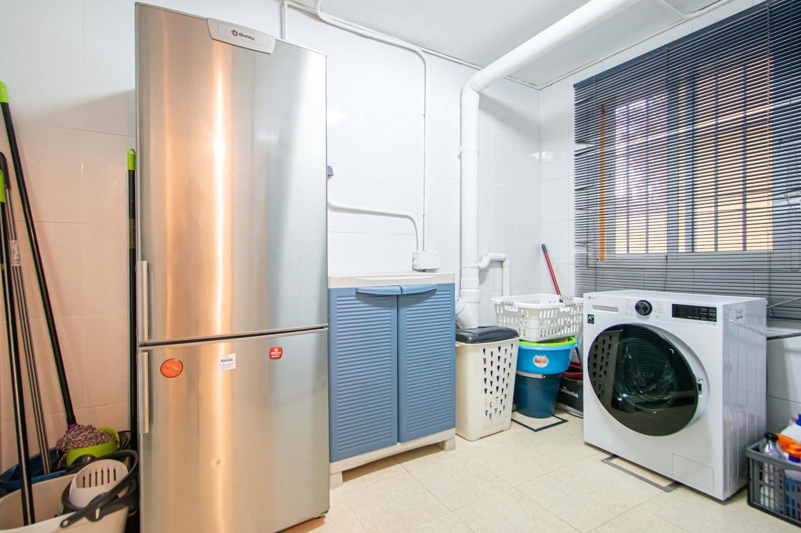 Adosado de 5 habitaciones en San Juan de Aznalfarache en venta con piscina garaje - 360.000 € (Ref: 9630073)