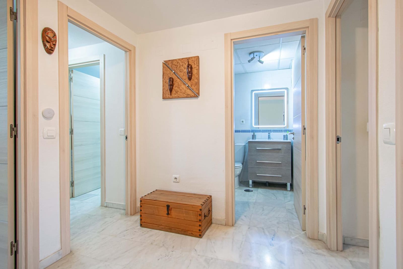 Adosado de 5 habitaciones en San Juan de Aznalfarache en venta con piscina garaje - 360.000 € (Ref: 9630073)