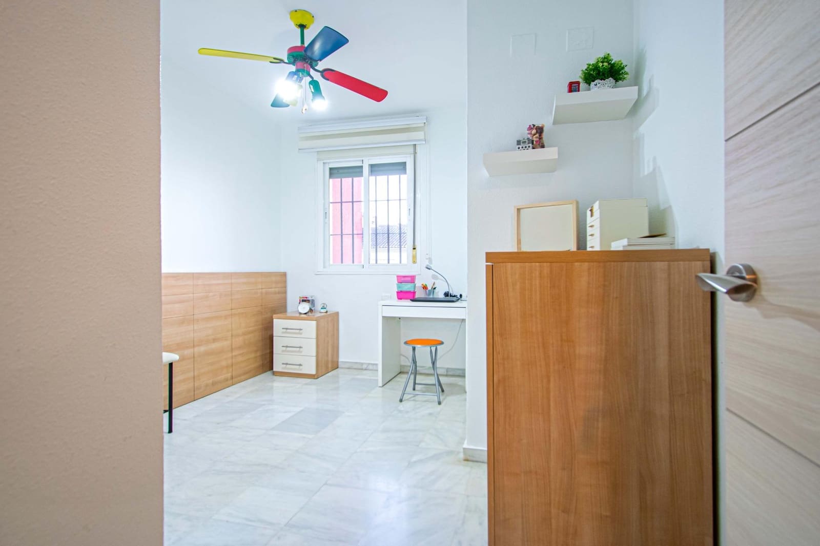 Adosado de 5 habitaciones en San Juan de Aznalfarache en venta con piscina garaje - 360.000 € (Ref: 9630073)