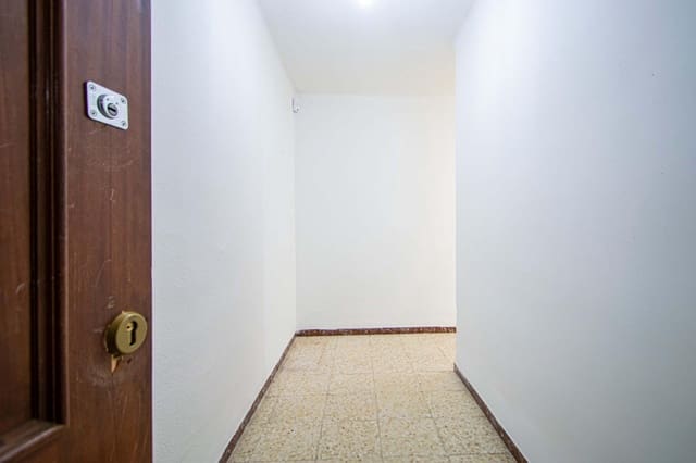 3 Zimmer Wohnung zu verkaufen in Parque Alcosa, Sevilla Stadt - 145.000 € (Ref: 9630074)