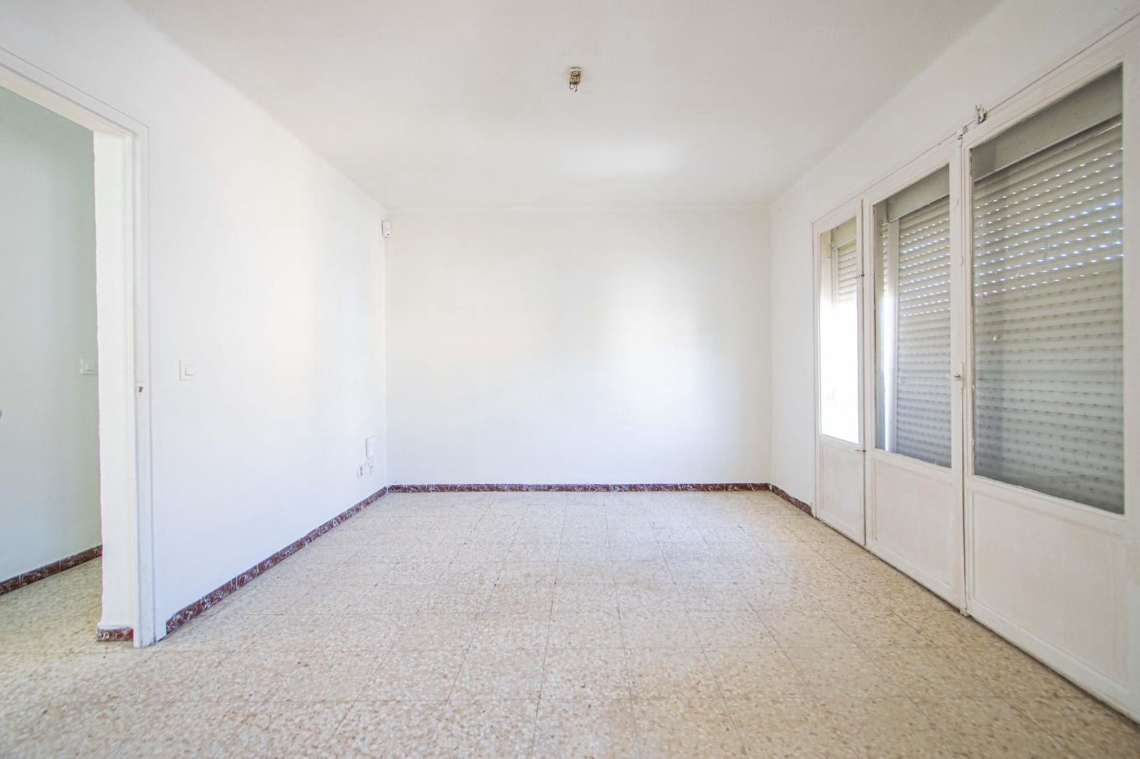 3 Zimmer Wohnung zu verkaufen in Sevilla Stadt - 145.000 € (Ref: 9630074)