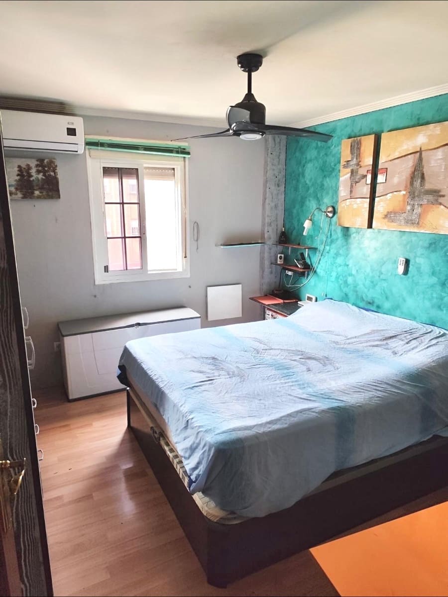 4 soveværelse Lejlighed til salg i Castilleja de la Cuesta - € 165.000 (Ref: 9630076)