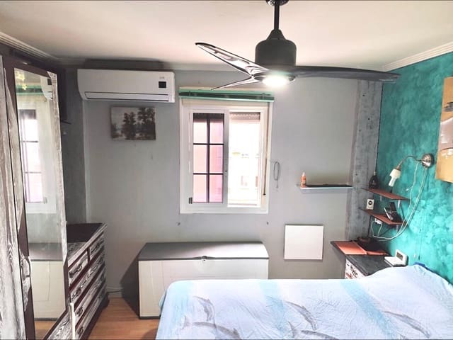 4 soveværelse Lejlighed til salg i Castilleja de la Cuesta - € 165.000 (Ref: 9630076)