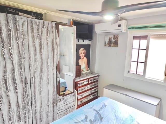 4 soveværelse Lejlighed til salg i Castilleja de la Cuesta - € 165.000 (Ref: 9630076)