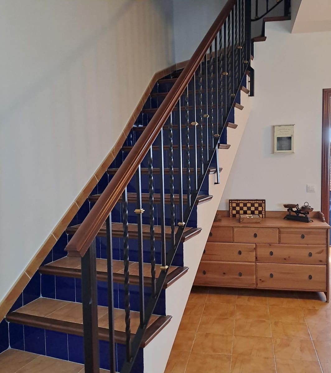 3 bedroom Townhouse for sale in El Pedroso - € 130,000 (Ref: 9630077)