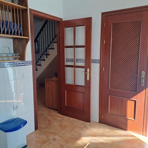 3 bedroom Townhouse for sale in El Pedroso - € 130,000 (Ref: 9630077)