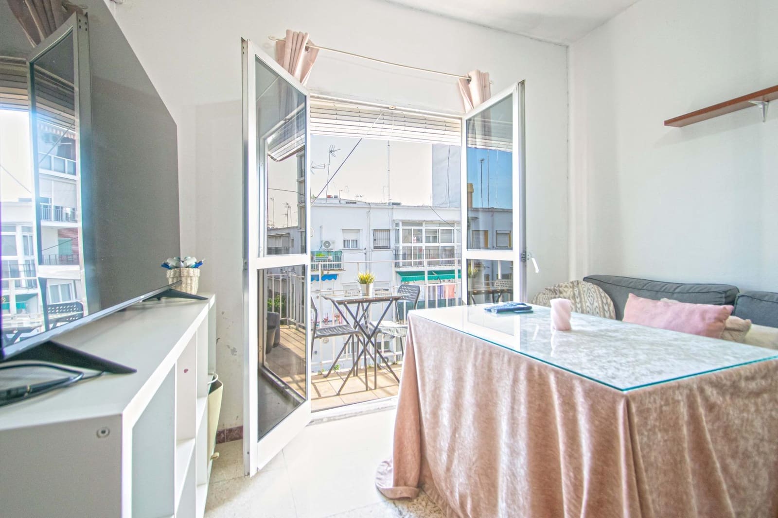 3 Zimmer Wohnung zu verkaufen in Sevilla Stadt - 205.000 € (Ref: 9648232)