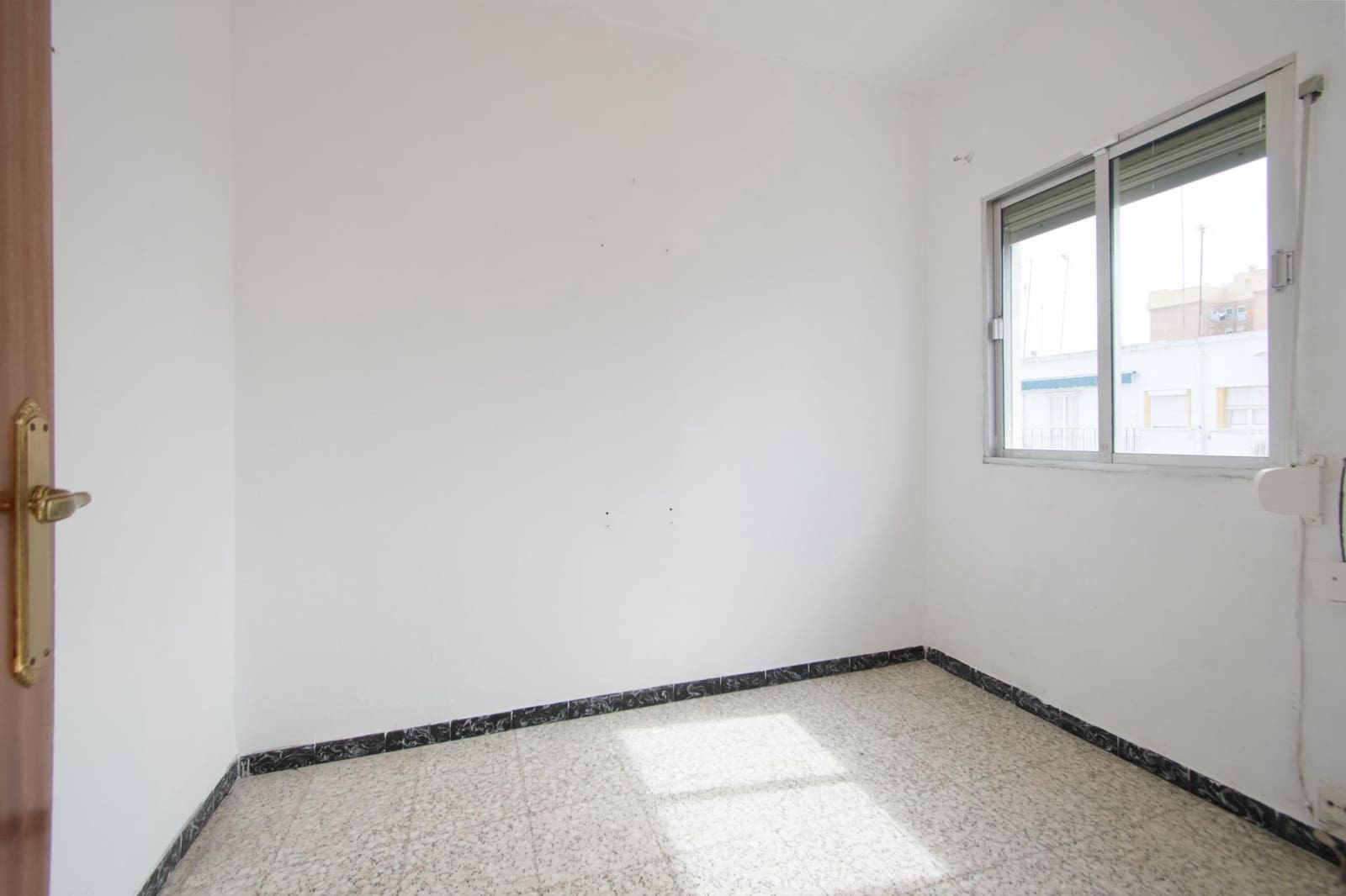 3 soverom Leilighet til salgs i Sevilla by - € 175 000 (Ref: 9648232)