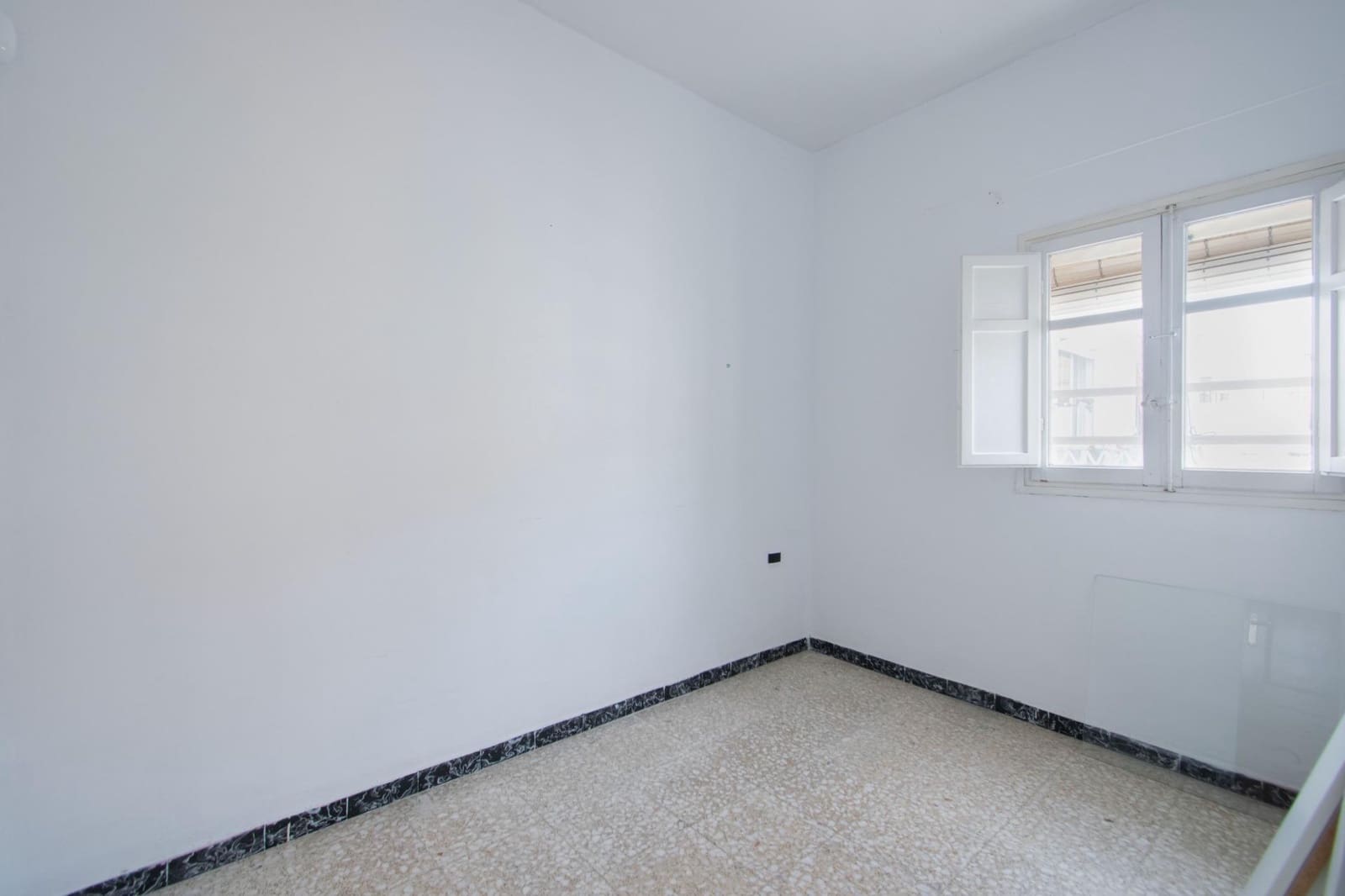 3 soverom Leilighet til salgs i Sevilla by - € 175 000 (Ref: 9648232)
