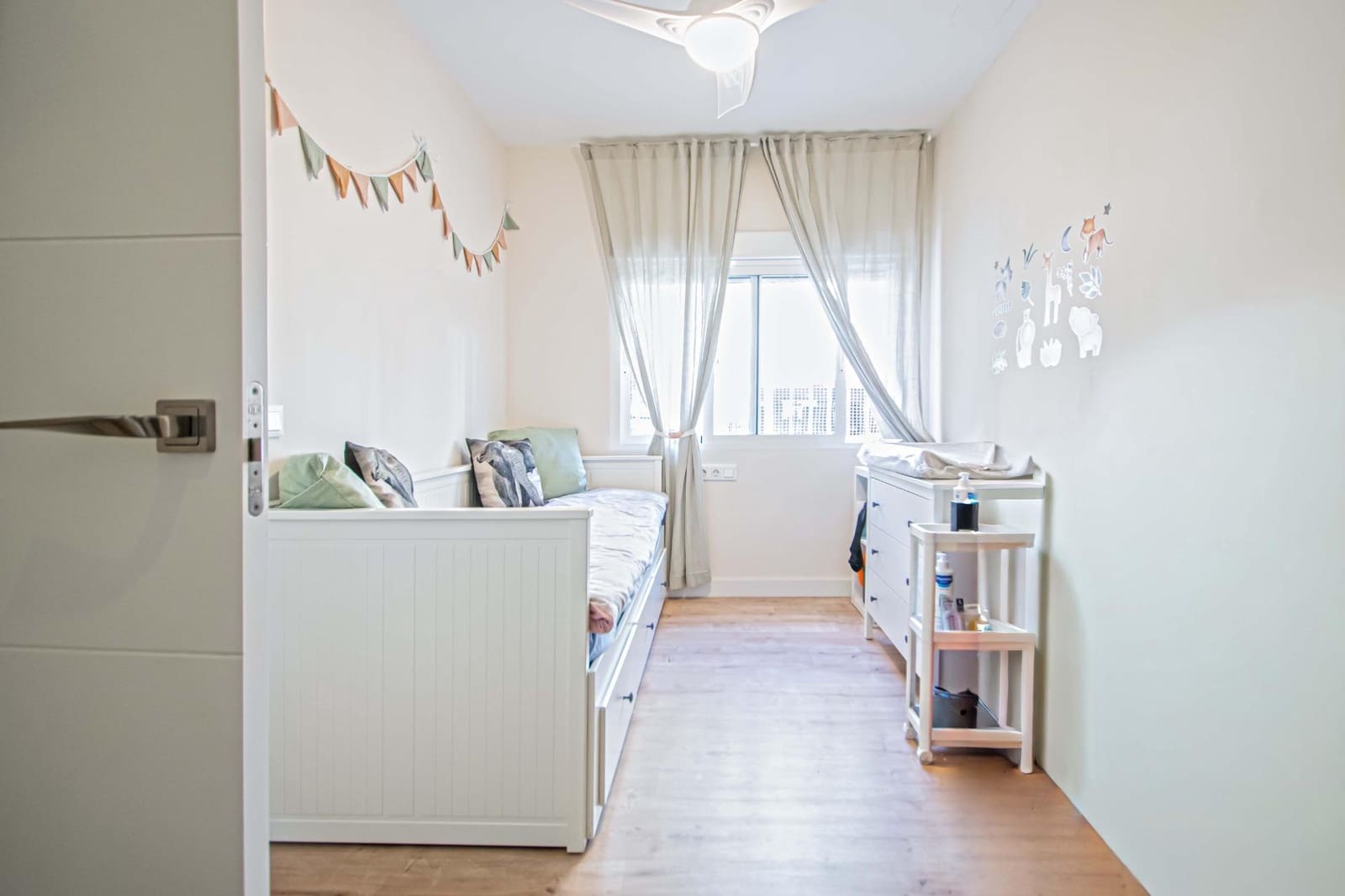 2 Zimmer Apartment zu verkaufen in Sevilla Stadt - 310.000 € (Ref: 9648233)