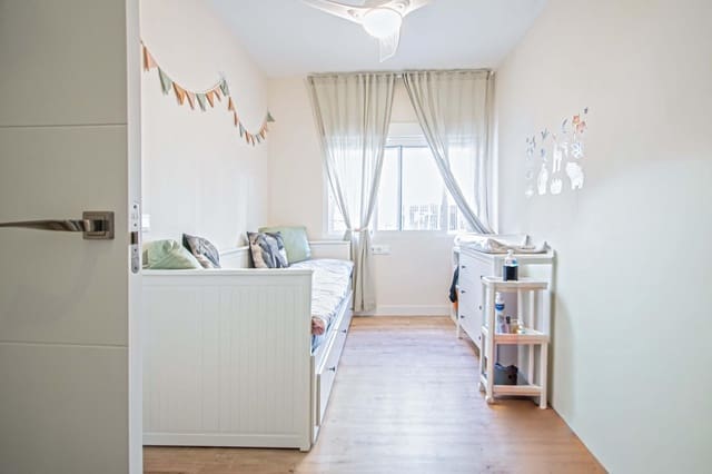 2 Zimmer Apartment zu verkaufen in Sevilla Stadt - 310.000 € (Ref: 9648233)