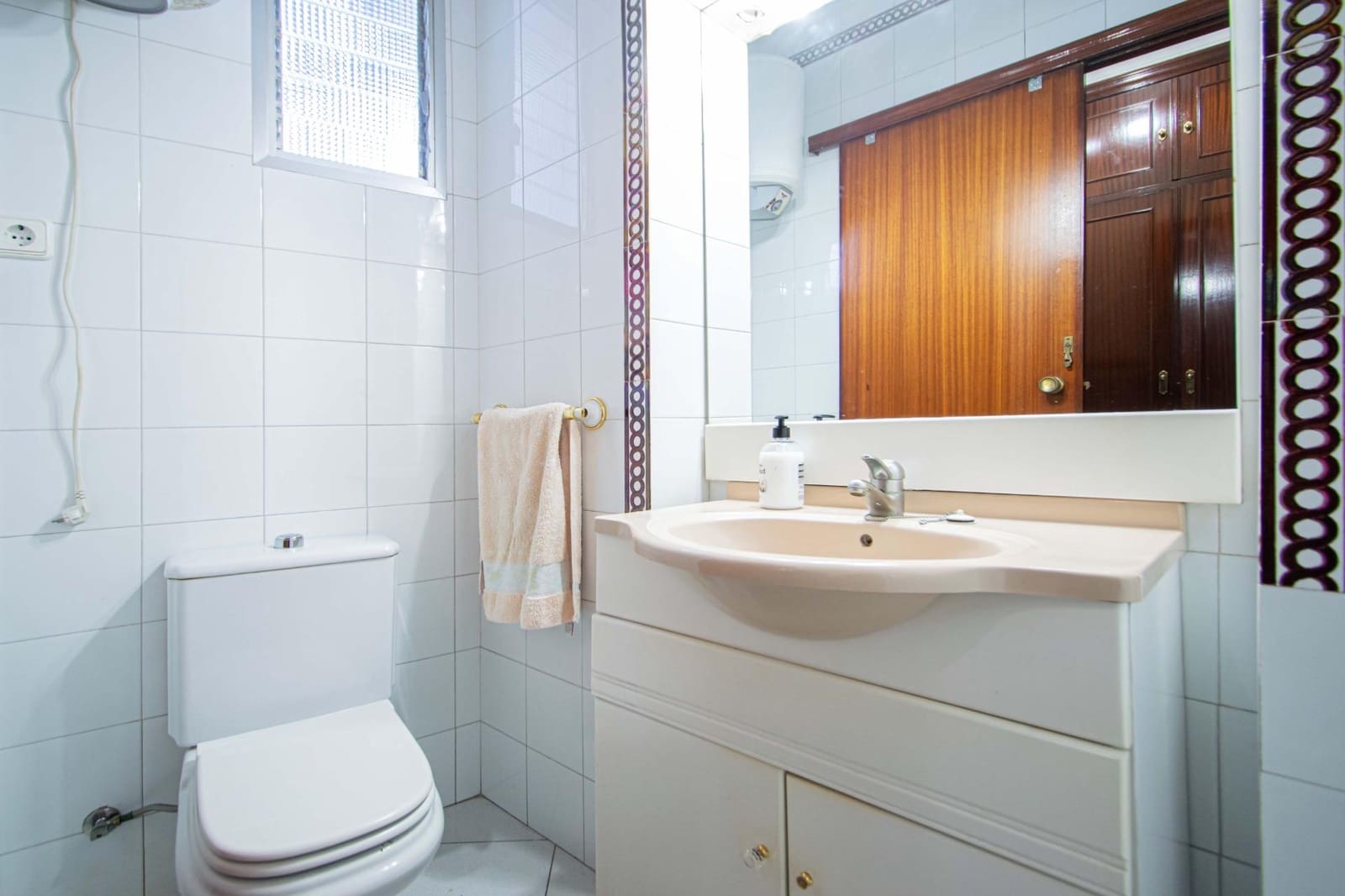 4 soveværelse Byhus til salg i Espartinas - € 299.000 (Ref: 9648234)