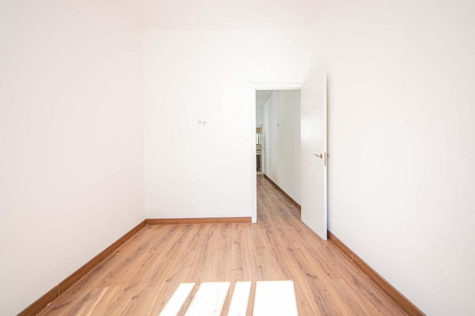 5 makuuhuone Huoneisto myytävänä paikassa Sevilla kaupunki - 520 000 € (Ref: 9650377)