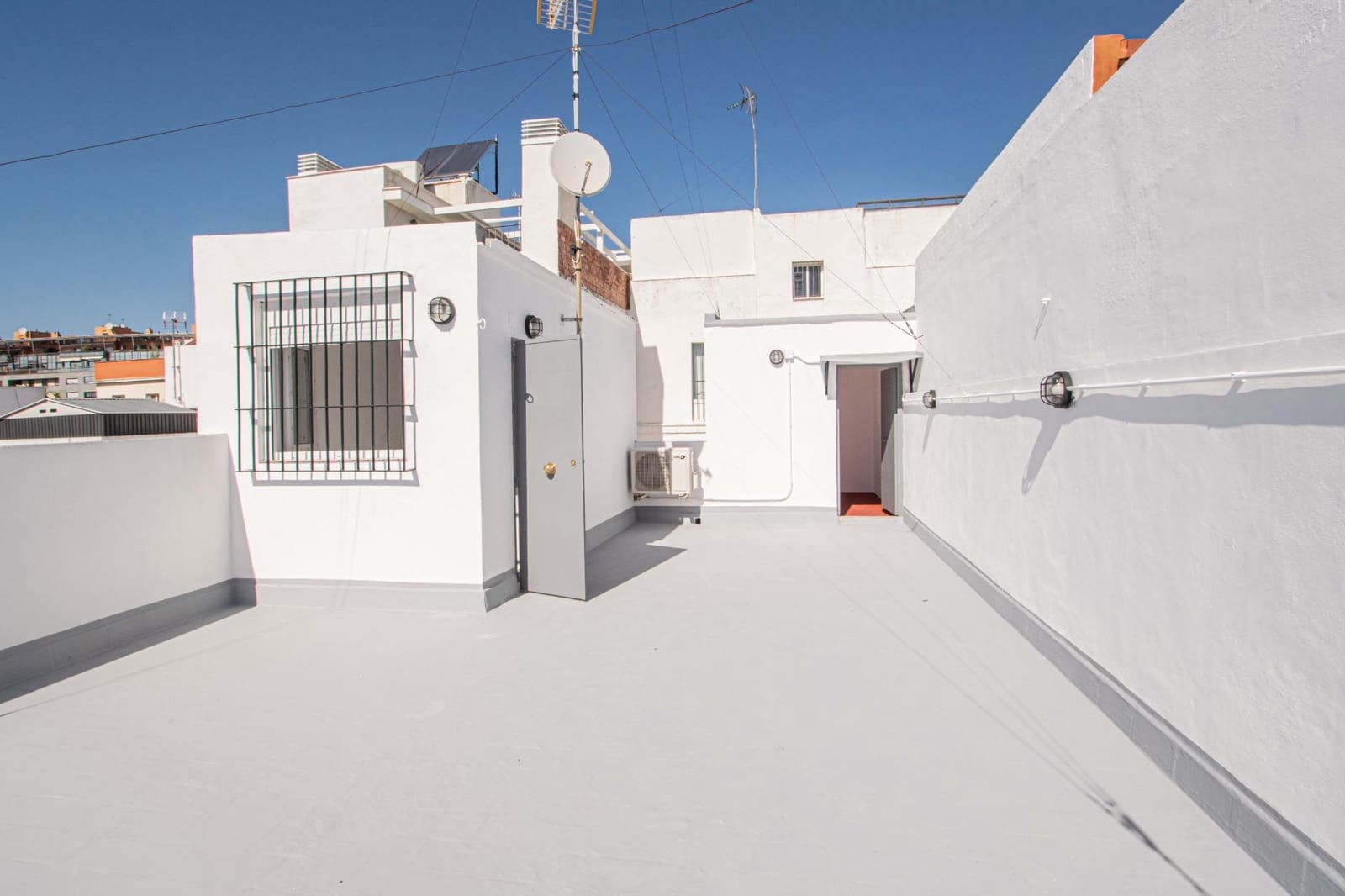 5 makuuhuone Huoneisto myytävänä paikassa Sevilla kaupunki - 520 000 € (Ref: 9650377)