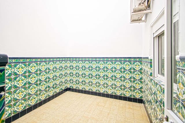 5 makuuhuone Huoneisto myytävänä paikassa Sevilla kaupunki - 520 000 € (Ref: 9650377)