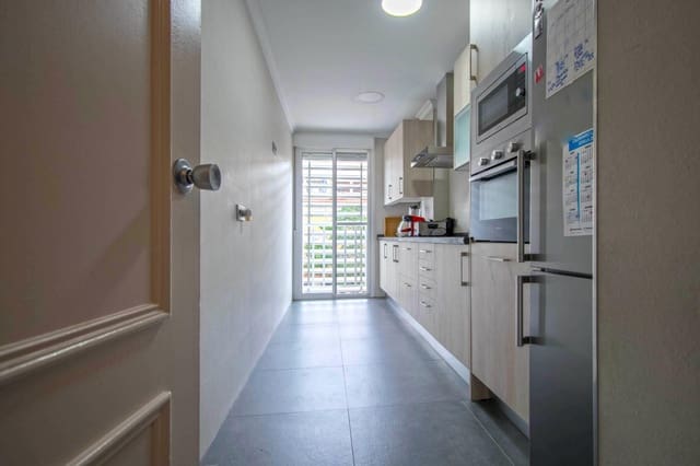 2 slaapkamer Flat te koop in Sevilla stad met garage - € 206.000 (Ref: 9652086)