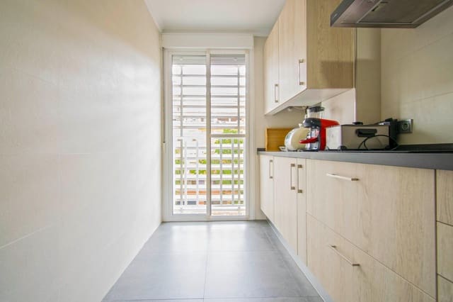 2 slaapkamer Flat te koop in Sevilla stad met garage - € 206.000 (Ref: 9652086)