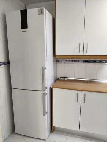 4 sovrum Lägenhet att hyra i Sevilla stad med pool garage - 1 250 € (Ref: 9652087)