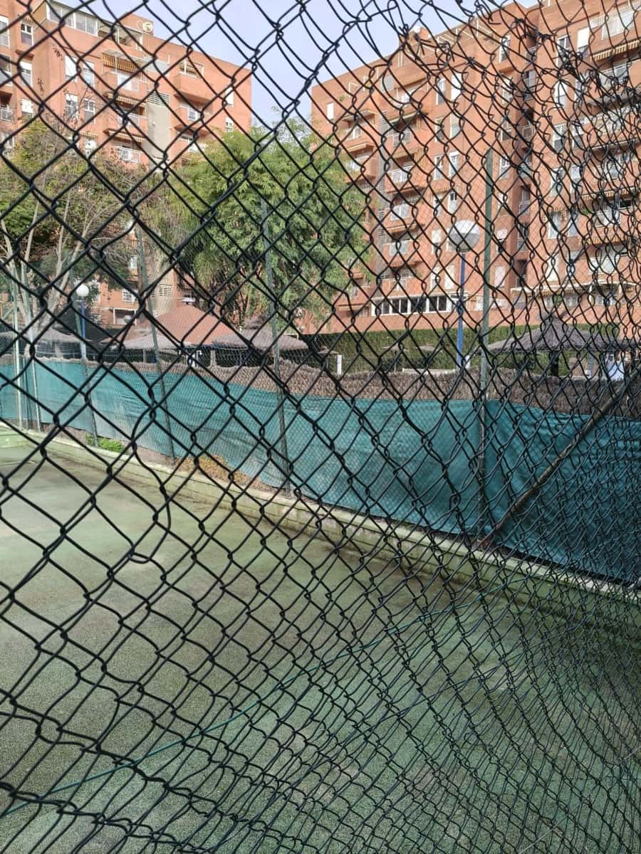 4 sovrum Lägenhet att hyra i Sevilla stad med pool garage - 1 250 € (Ref: 9652087)