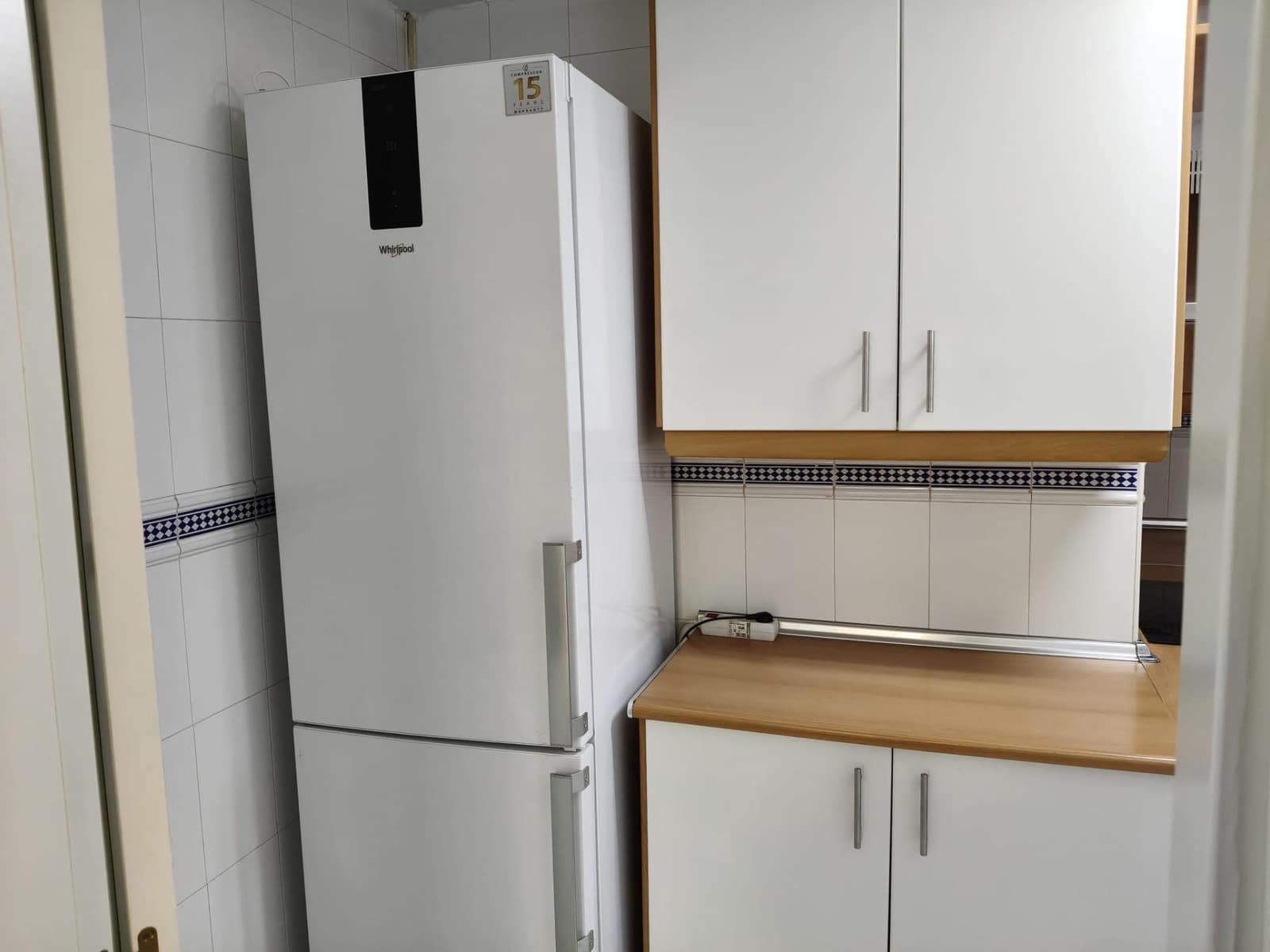 4 sovrum Lägenhet att hyra i Sevilla stad med pool garage - 1 250 € (Ref: 9652087)