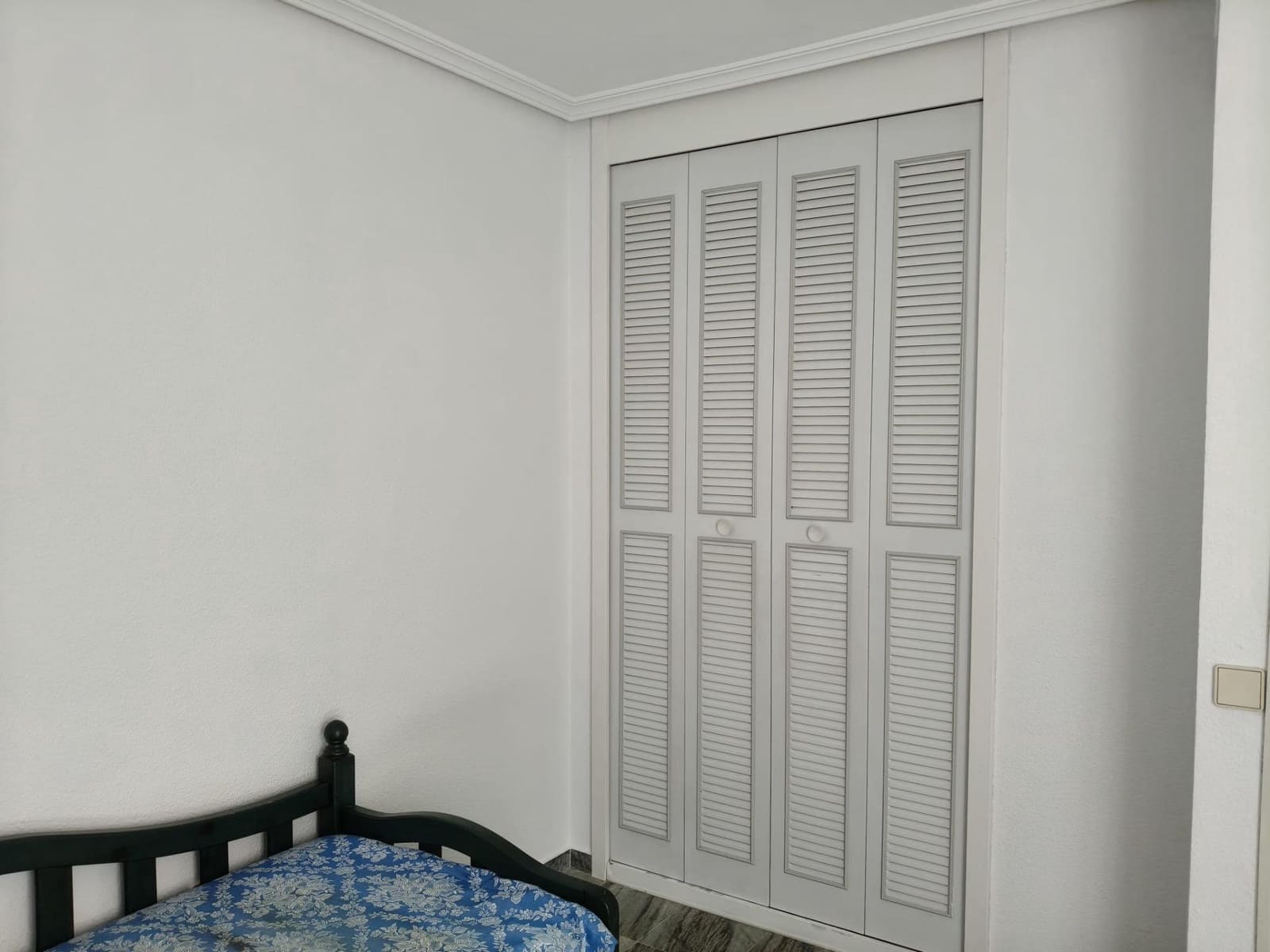 4 sovrum Lägenhet att hyra i Sevilla stad med pool garage - 1 250 € (Ref: 9652087)