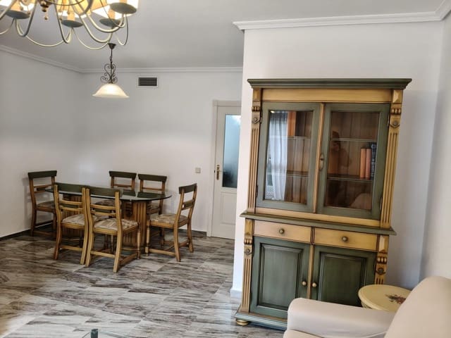 4 sovrum Lägenhet att hyra i Sevilla stad med pool garage - 1 250 € (Ref: 9652087)