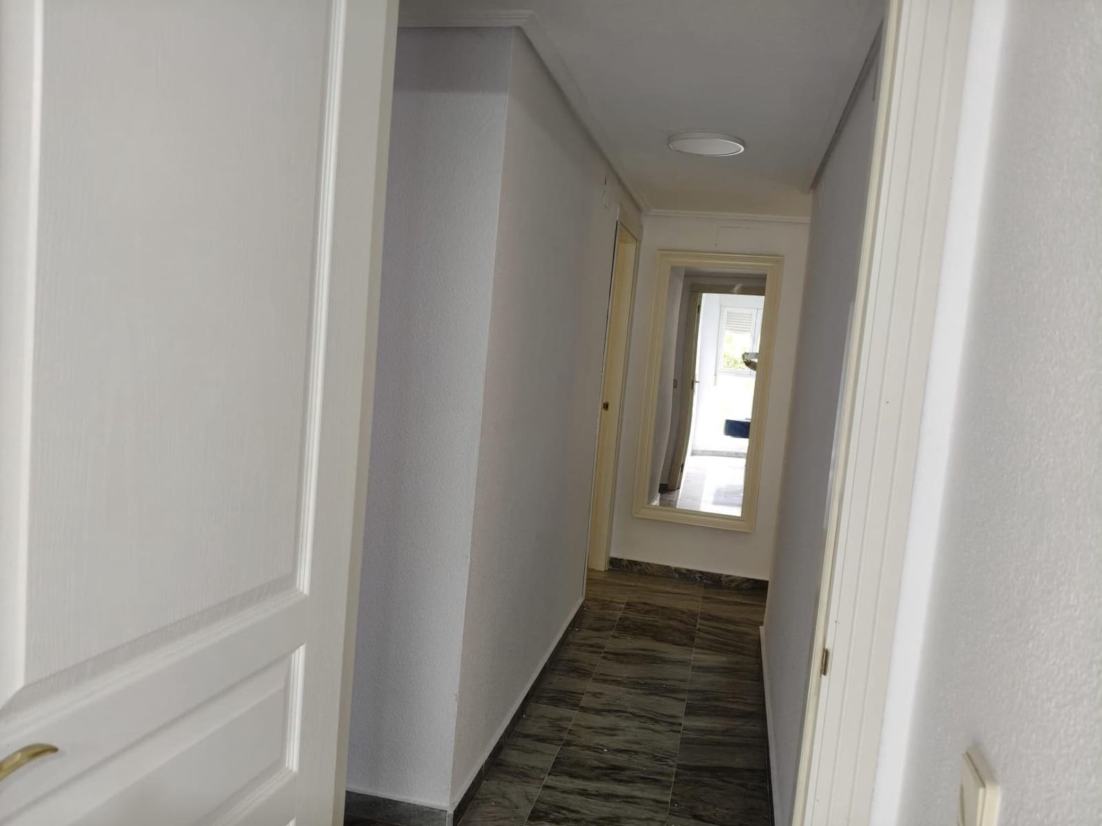 4 sovrum Lägenhet att hyra i Sevilla stad med pool garage - 1 250 € (Ref: 9652087)