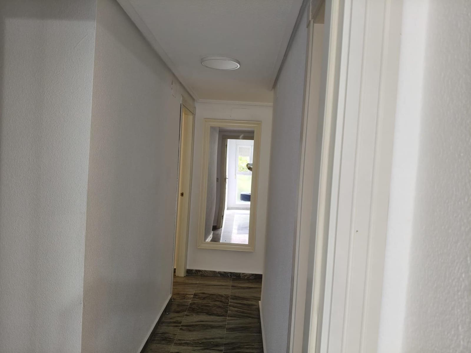 4 sovrum Lägenhet att hyra i Sevilla stad med pool garage - 1 250 € (Ref: 9652087)