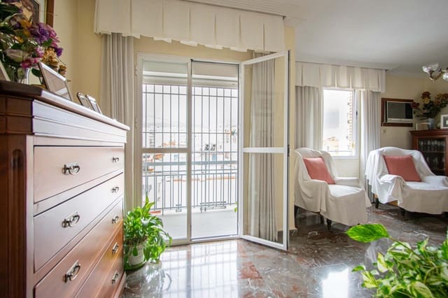 4 soverom Leilighet til salgs i Sevilla by - € 284 000 (Ref: 9656169)