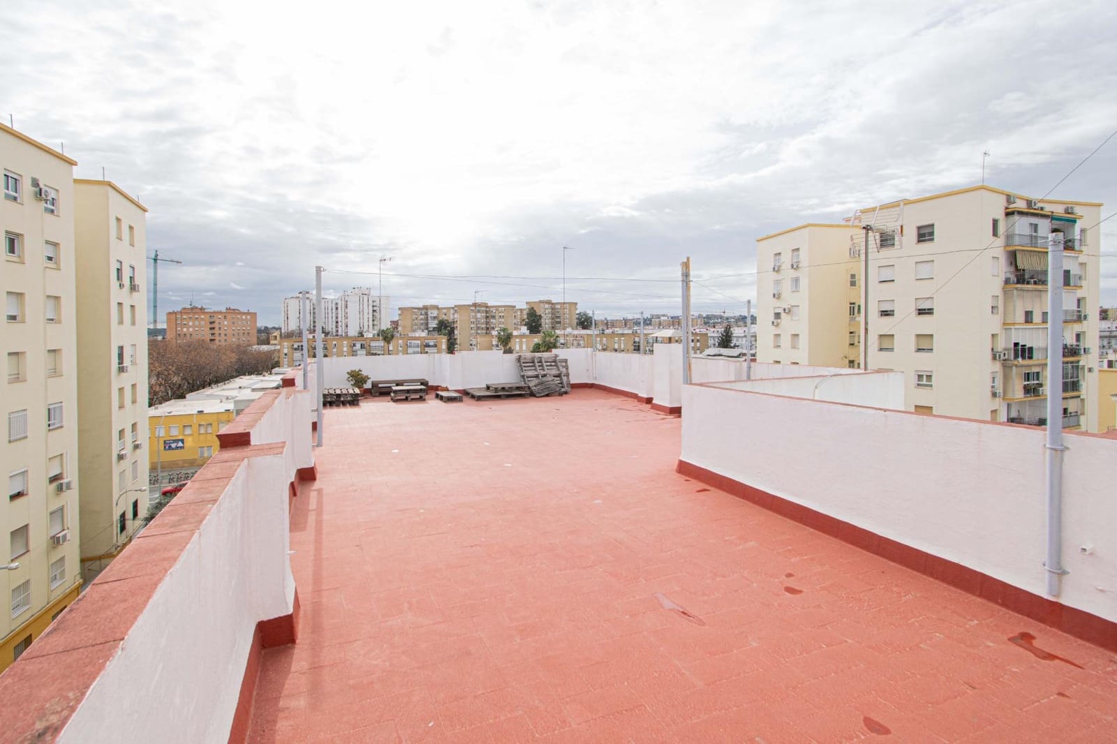 4 sovrum Lägenhet till salu i Sevilla stad - 284 000 € (Ref: 9656169)