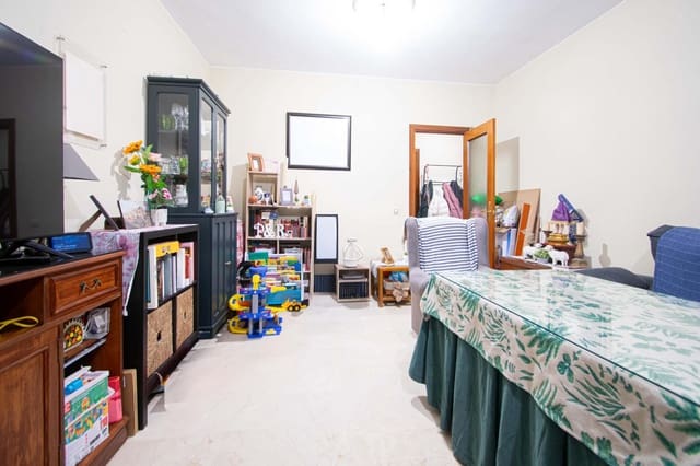 4 soverom Leilighet til salgs i Sevilla by med garasje - € 450 000 (Ref: 9659502)