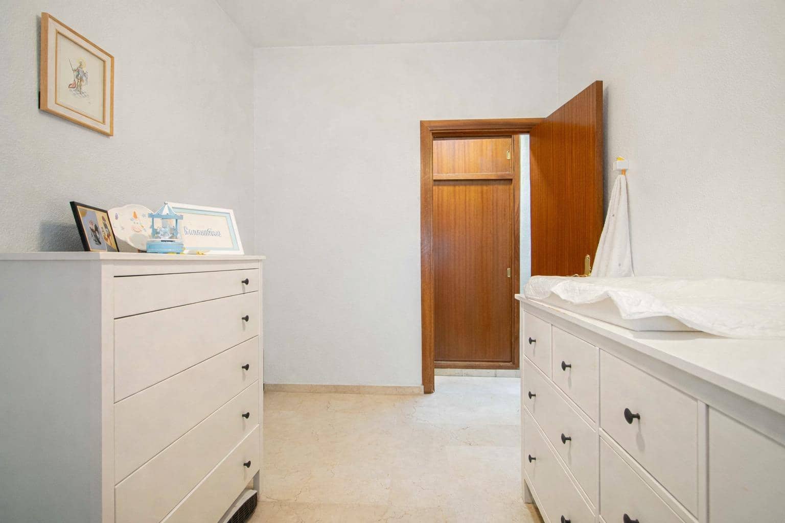 4 soveværelse Lejlighed til salg i Sevilla by med garage - € 450.000 (Ref: 9659502)