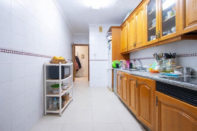 4 soverom Leilighet til salgs i Sevilla by med garasje - € 450 000 (Ref: 9659502)