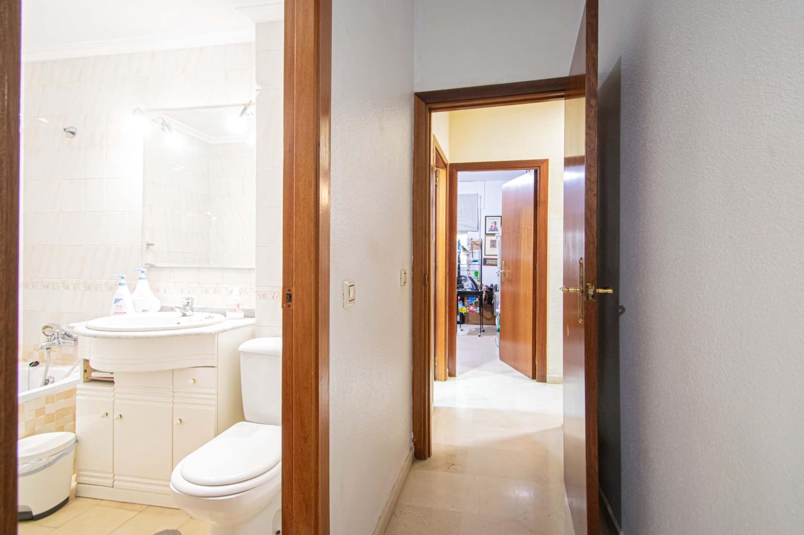 4 soveværelse Lejlighed til salg i Sevilla by med garage - € 450.000 (Ref: 9659502)