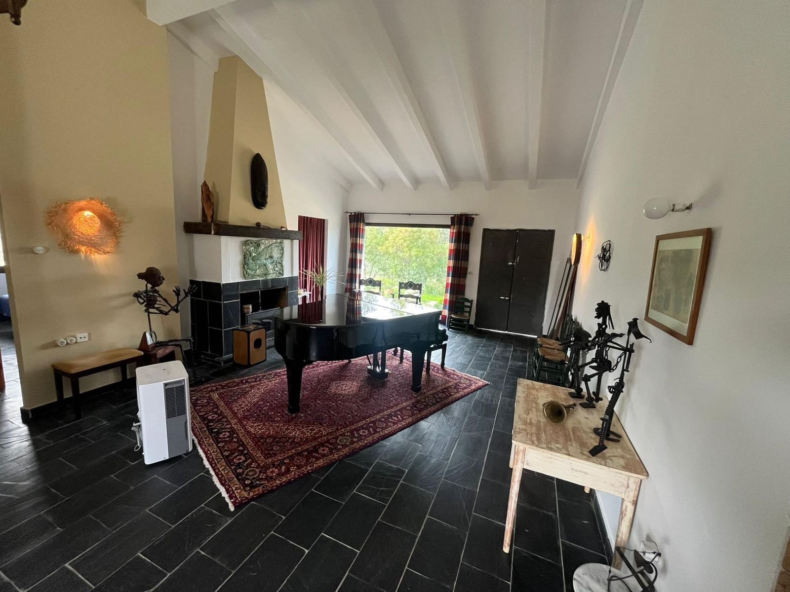 6 bedroom Finca/Country House for sale in El Ronquillo with pool - € 320,000 (Ref: 9663780)