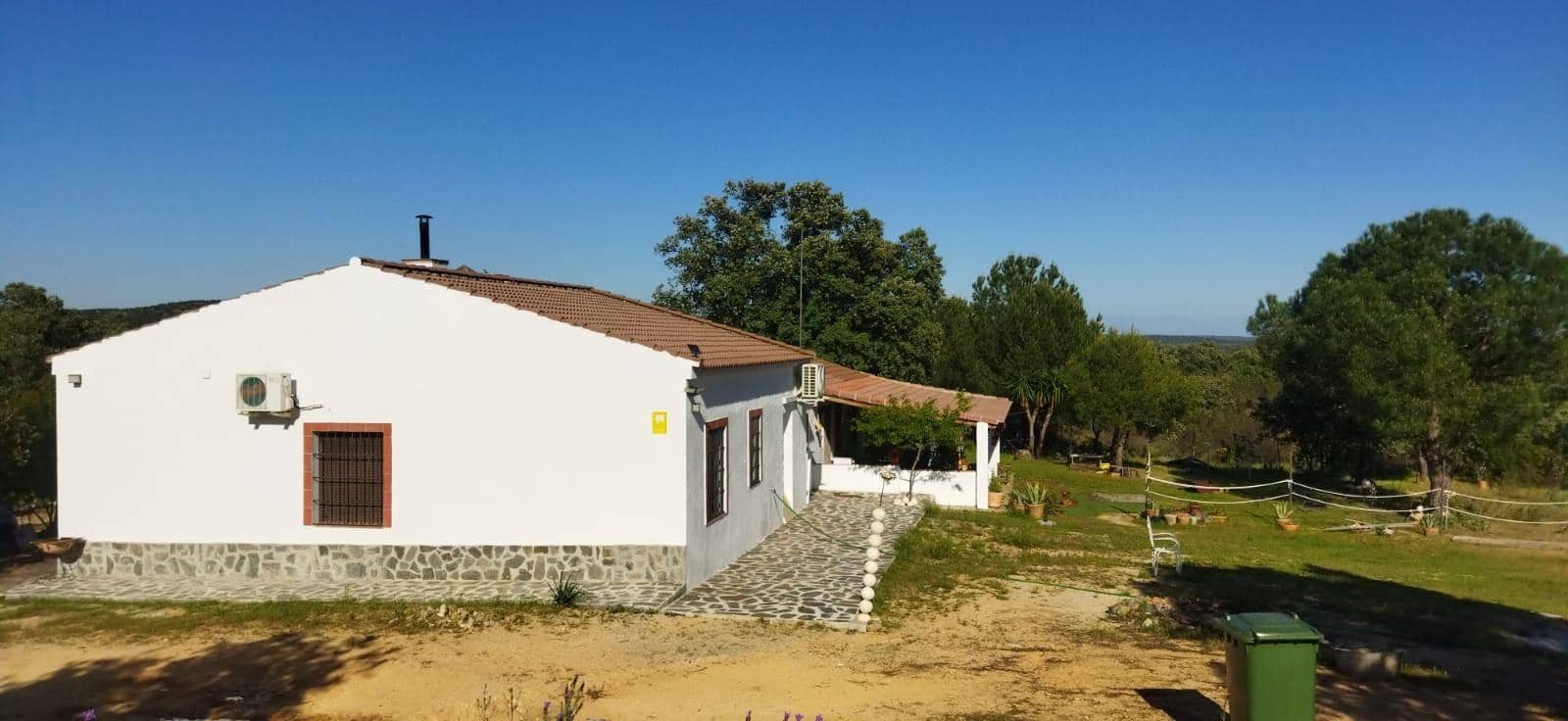 6 slaapkamer Finca/Landhuis te koop in El Ronquillo met zwembad - € 290.000 (Ref: 9663780)