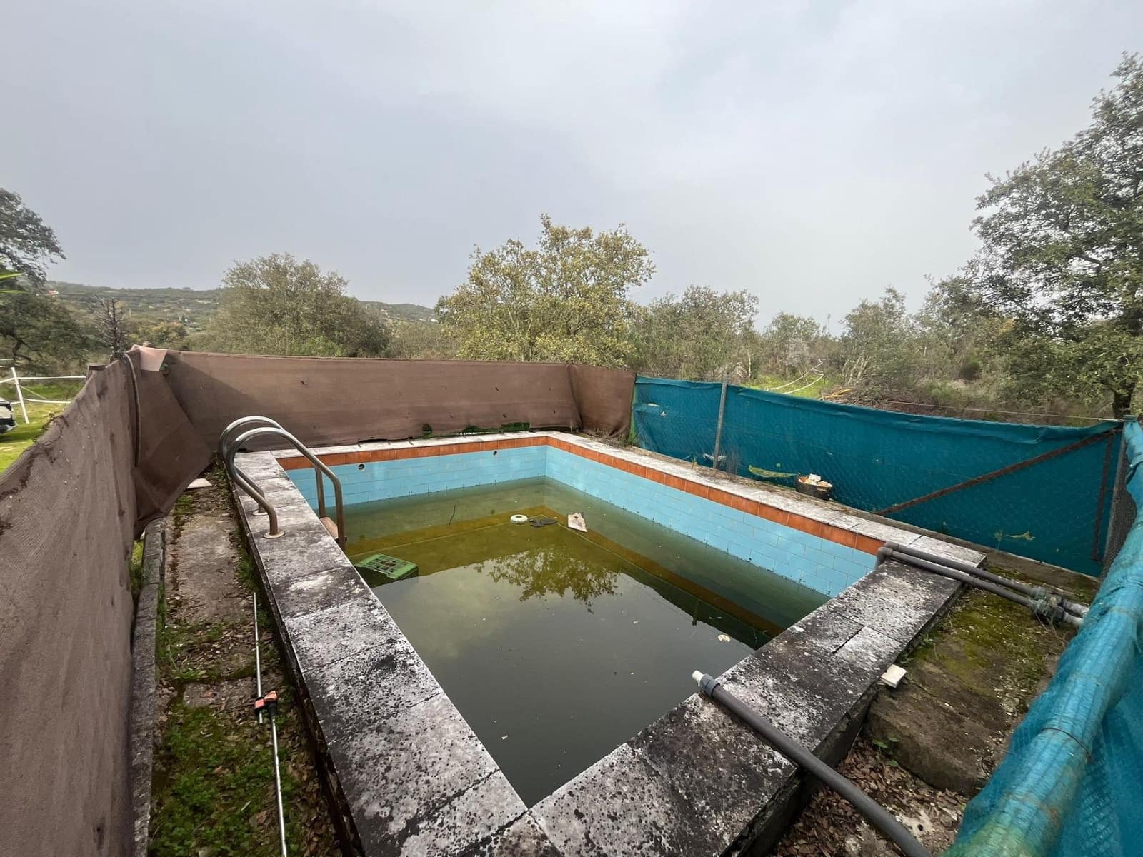 6 slaapkamer Finca/Landhuis te koop in El Ronquillo met zwembad - € 290.000 (Ref: 9663780)