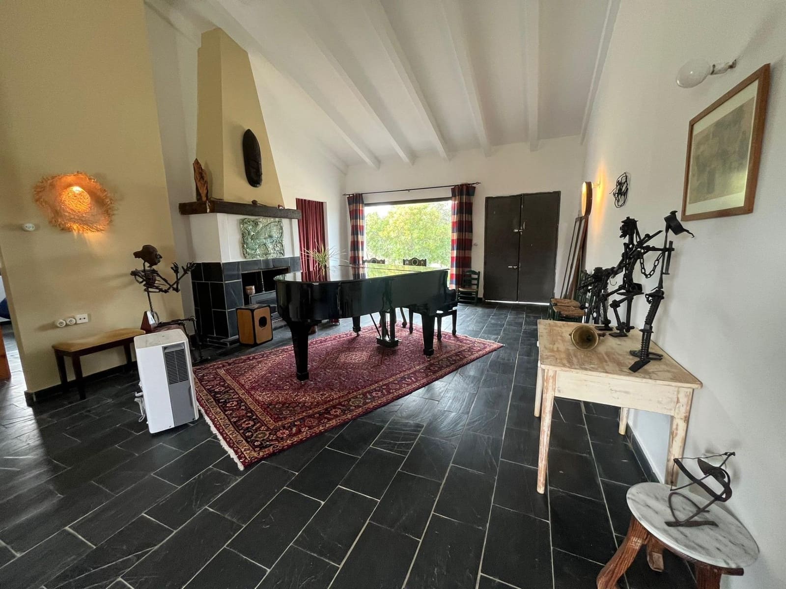 6 slaapkamer Finca/Landhuis te koop in El Ronquillo met zwembad - € 290.000 (Ref: 9663780)