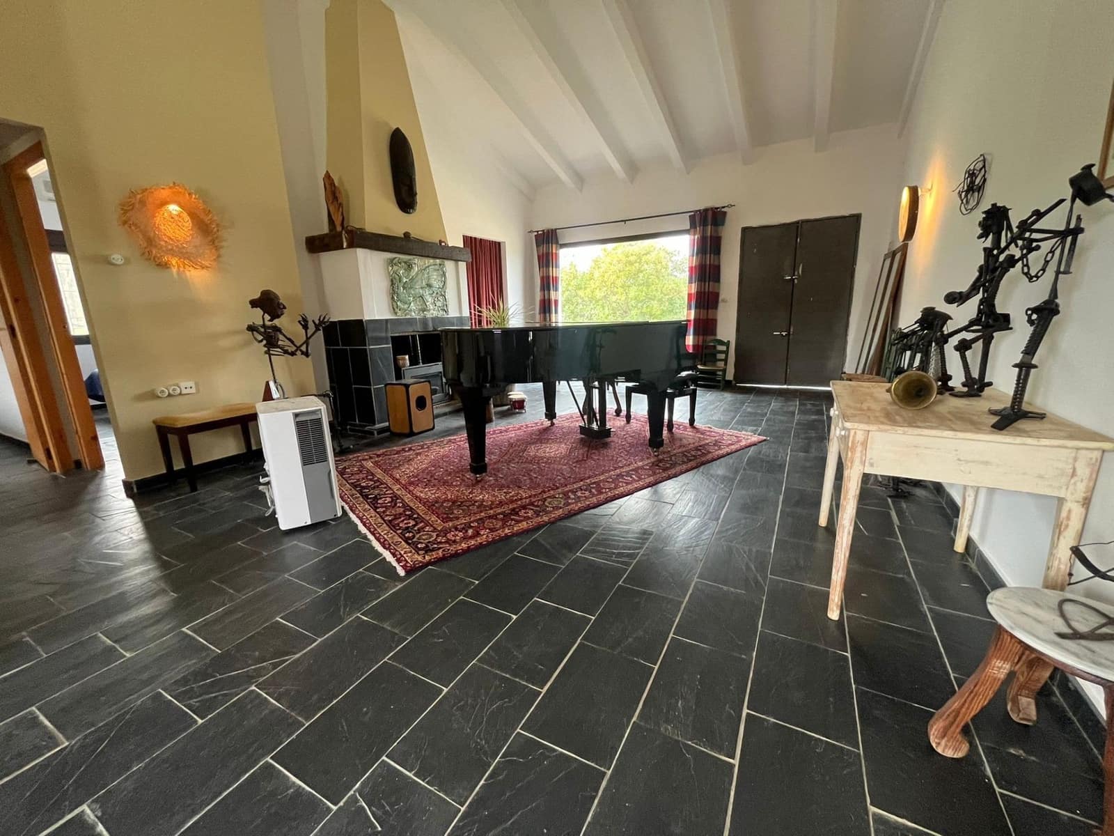 6 slaapkamer Finca/Landhuis te koop in El Ronquillo met zwembad - € 290.000 (Ref: 9663780)