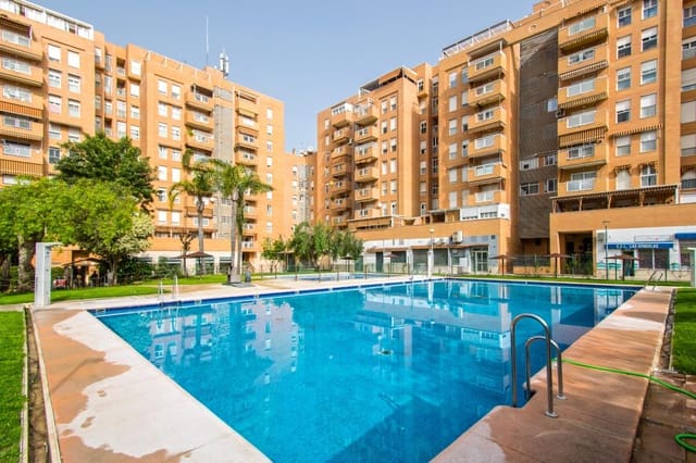 2 slaapkamer Flat te koop in Sevilla stad met zwembad - € 249.000 (Ref: 9670758)