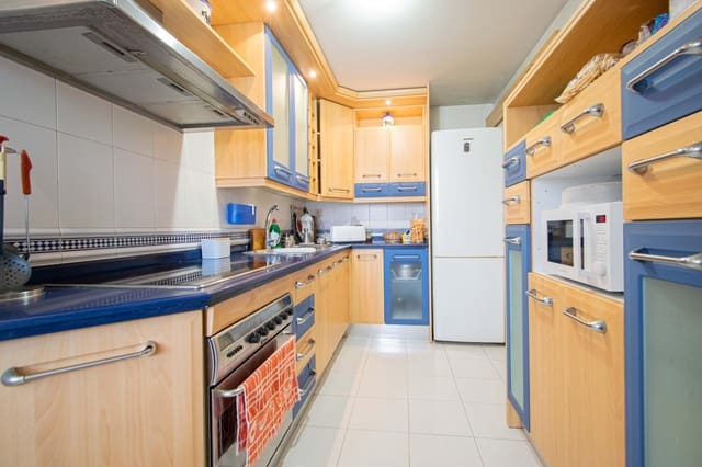 2 slaapkamer Flat te koop in Sevilla stad met zwembad - € 249.000 (Ref: 9670758)