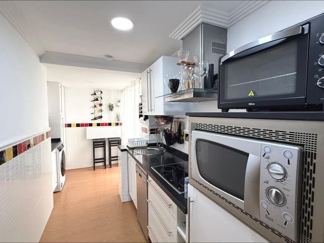 3 sovrum Lägenhet till salu i La Plata, Sevilla stad - 177 000 € (Ref: 9677548)