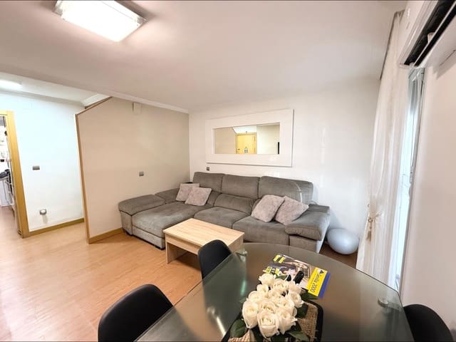 3 sovrum Lägenhet till salu i La Plata, Sevilla stad - 177 000 € (Ref: 9677548)