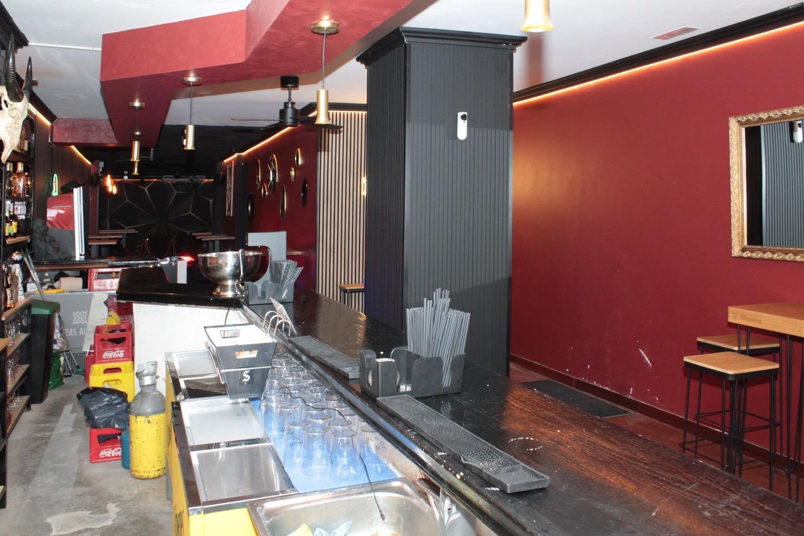 Gewerbe zu vermieten in Sevilla Stadt - 2.500 € (Ref: 9677549)