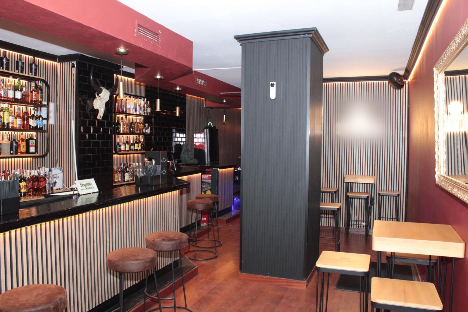 Gewerbe zu vermieten in Sevilla Stadt - 2.500 € (Ref: 9677549)