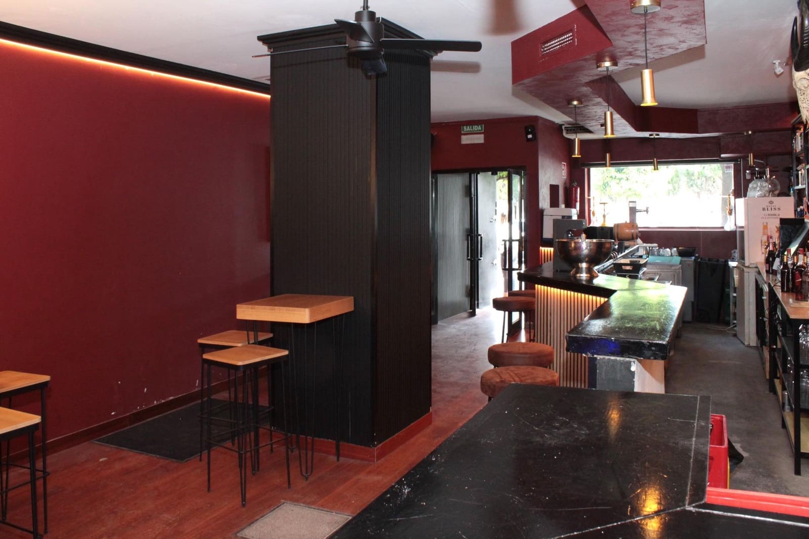 Gewerbe zu vermieten in Sevilla Stadt - 2.500 € (Ref: 9677549)