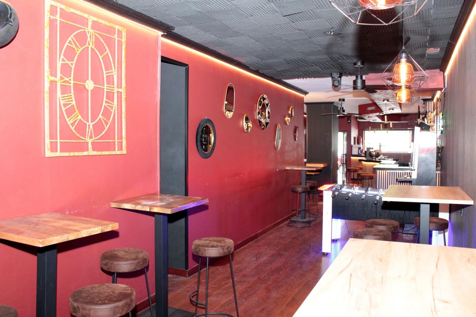 Gewerbe zu vermieten in Sevilla Stadt - 2.500 € (Ref: 9677549)